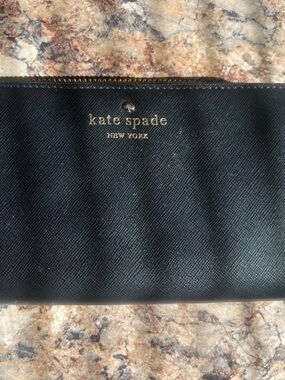 kate spade Black Marlee Saffiano Leather Zip Accordion Wristlet
